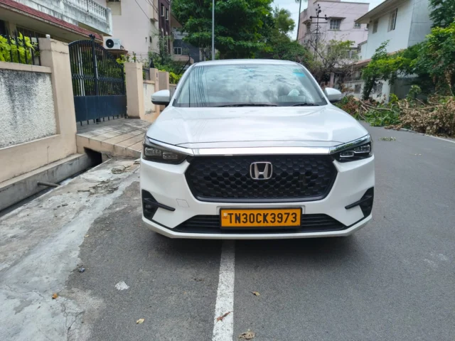 Honda Amaze cab front view – Salem taxi service